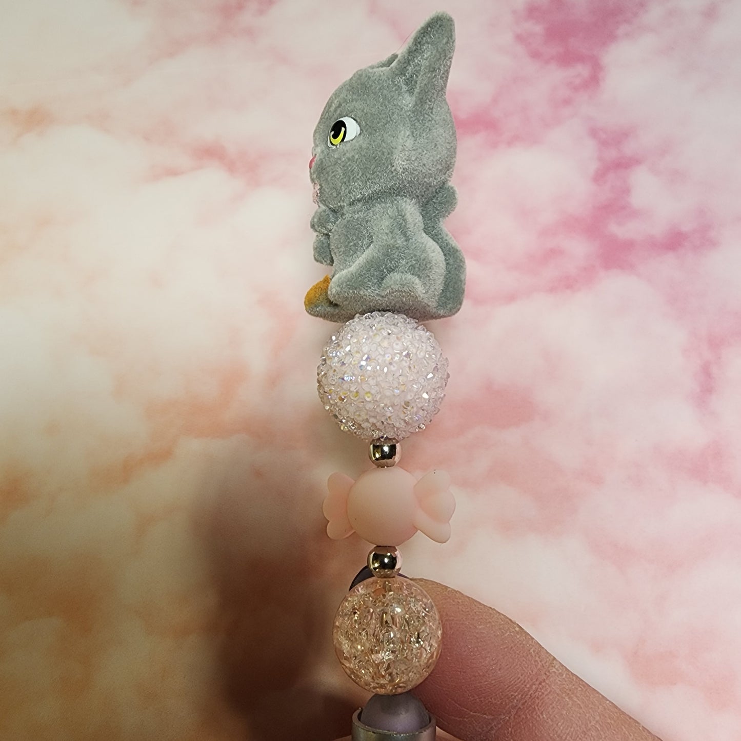 Deluxe hand beaded pen .01